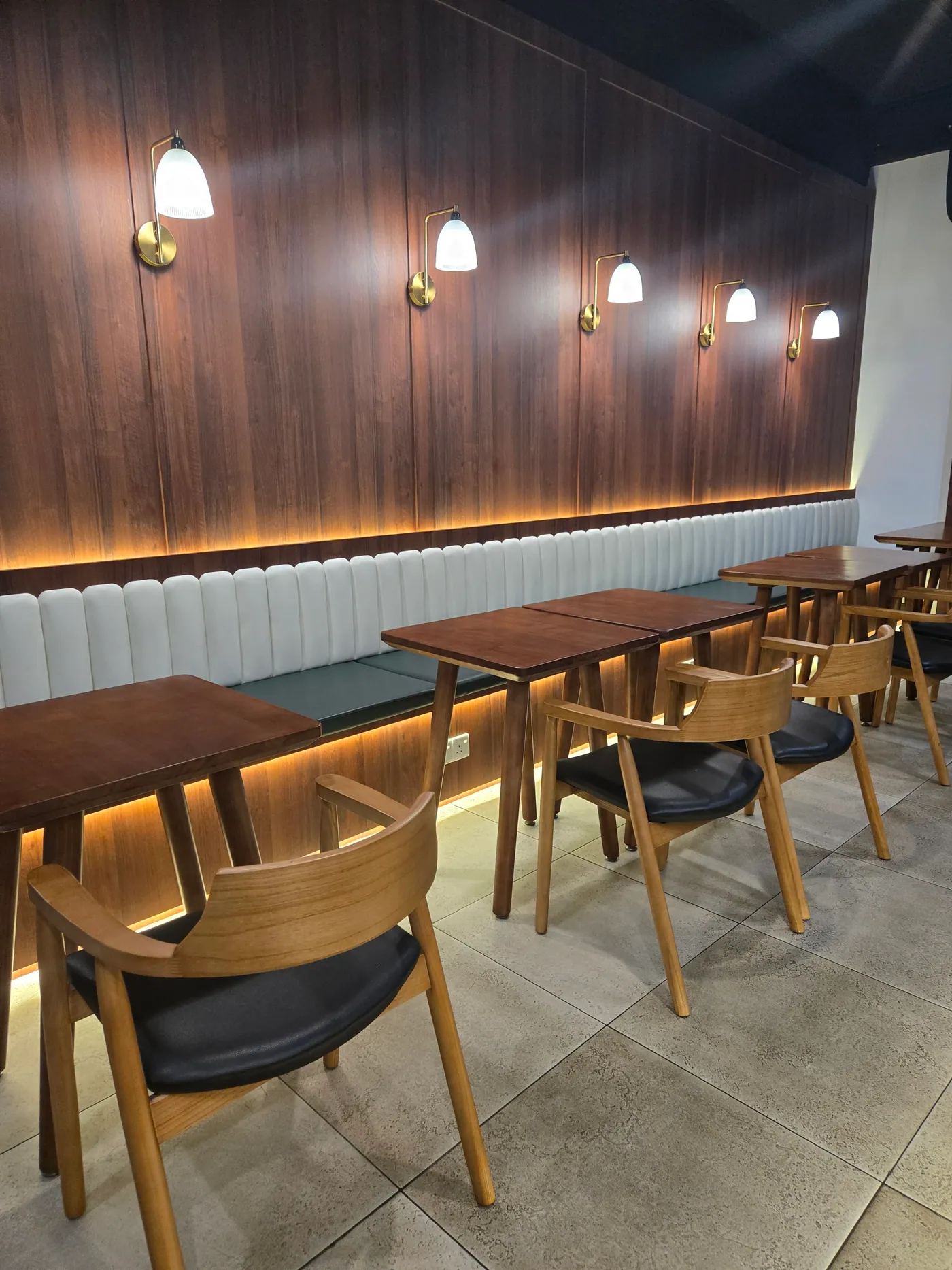 Willow Coffee seating